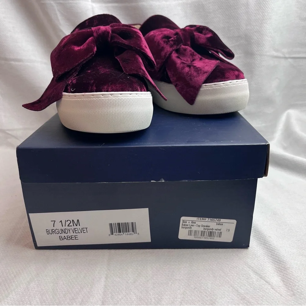 Alex and Alex Womens Babee Burgundy Velvet Slip On Sneakers Sz 7.5 - Picture 5 of 8